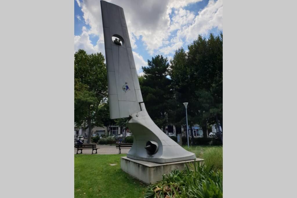 サロン＝ド＝プロヴァンスOpen Sky Industry Hyper Centre Fontaine Moussueアパートメント エクステリア 写真